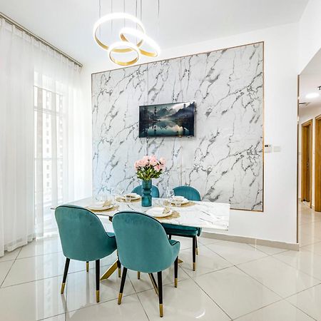 5 Star Serviced Apartment With Beach Access In The Heart Of Dubai Marina Free Welcome Gift Box Upon Arrival 외부 사진