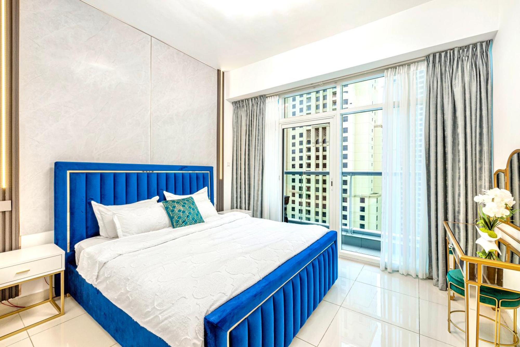 5 Star Serviced Apartment With Beach Access In The Heart Of Dubai Marina Free Welcome Gift Box Upon Arrival 외부 사진