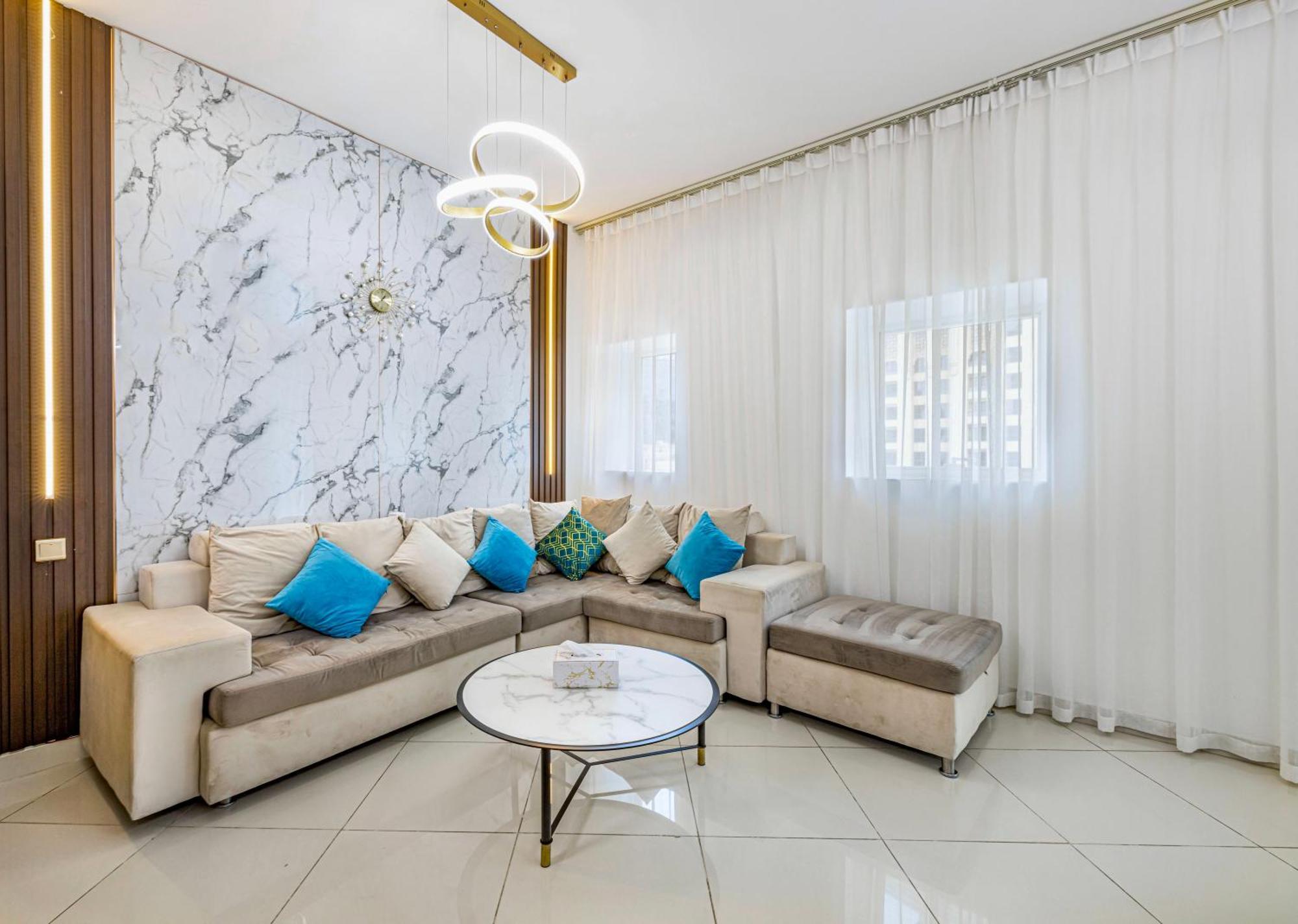 5 Star Serviced Apartment With Beach Access In The Heart Of Dubai Marina Free Welcome Gift Box Upon Arrival 외부 사진