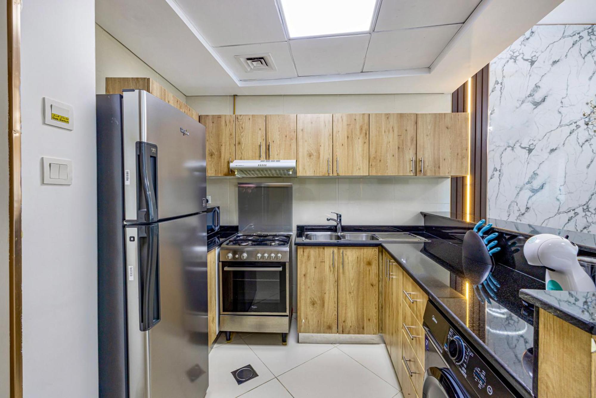 5 Star Serviced Apartment With Beach Access In The Heart Of Dubai Marina Free Welcome Gift Box Upon Arrival 외부 사진